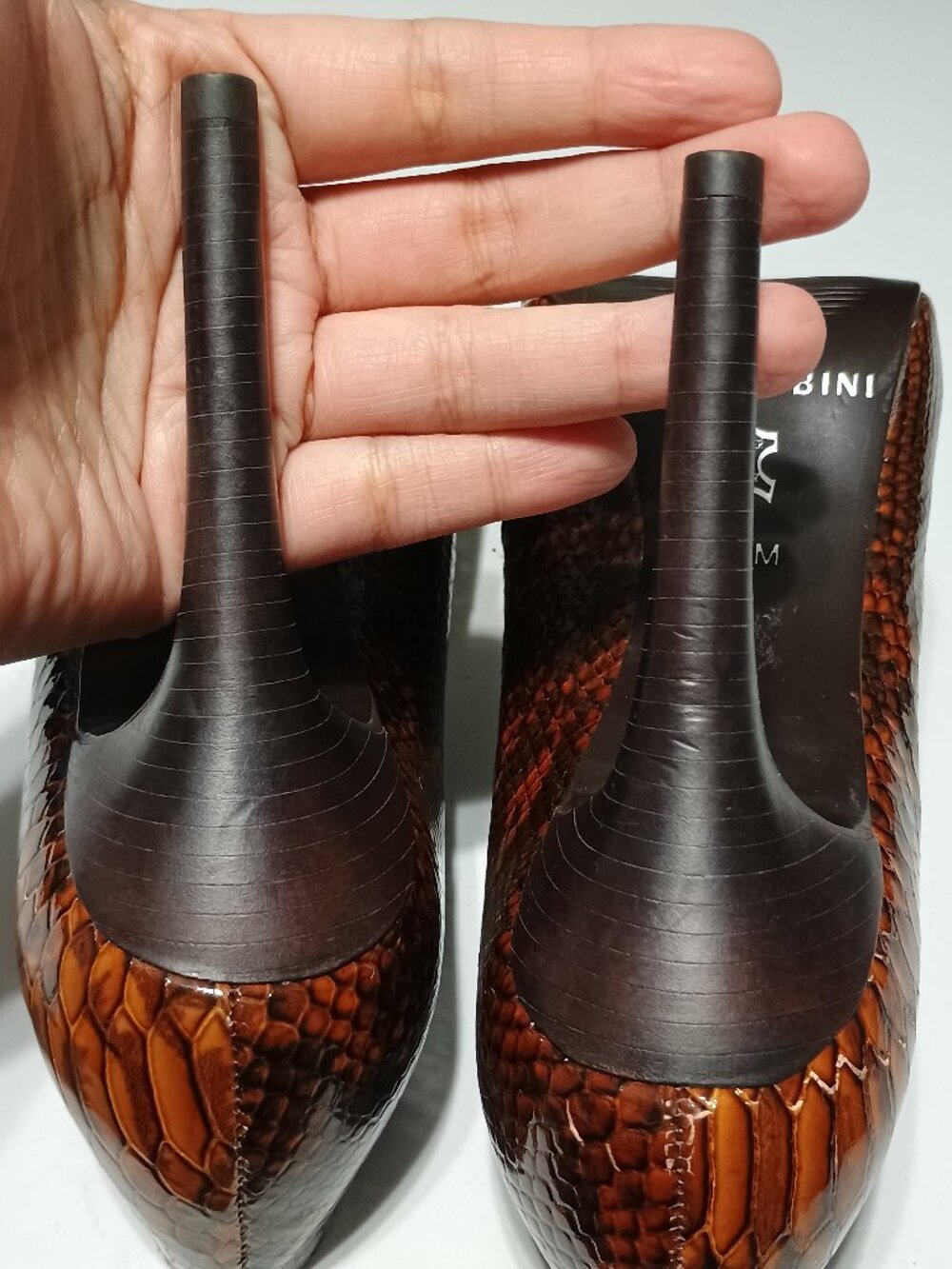 Gianni Bini Brown Snakeskin Embossed Leather Platform Pumps Women’s 7.5M - Picture 10 of 12